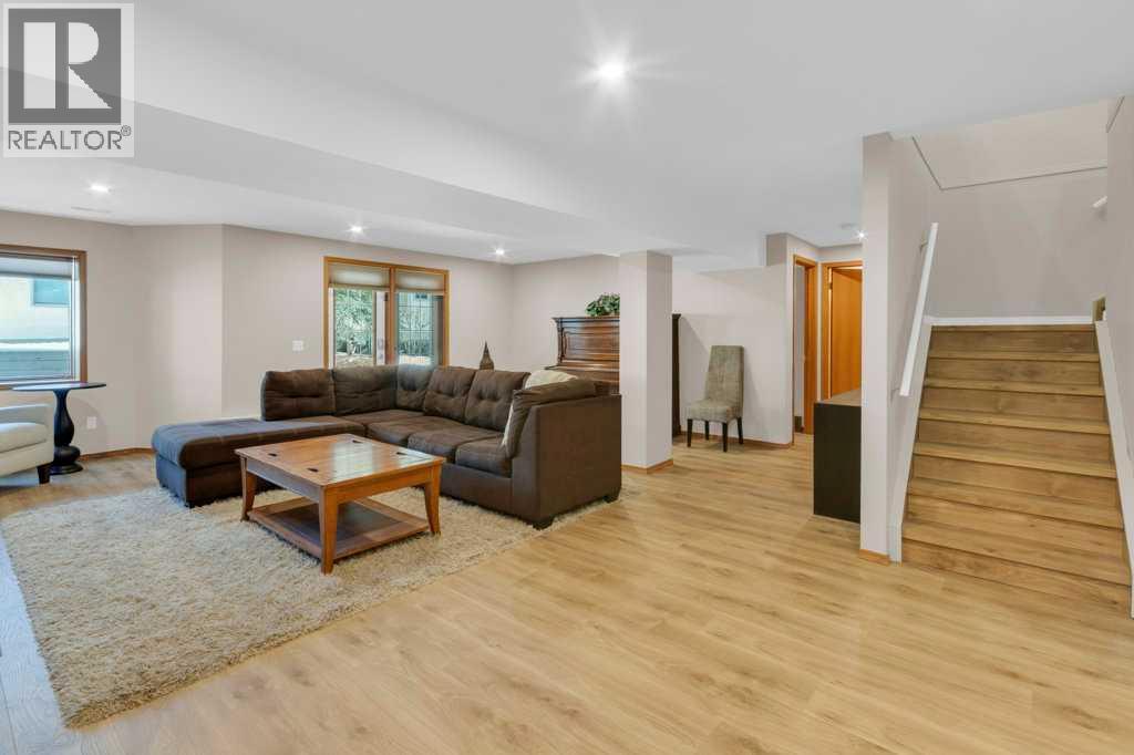 63 Edgepark Villas Nw, Calgary, Alberta  T3A 3S2 - Photo 29 - A2281608