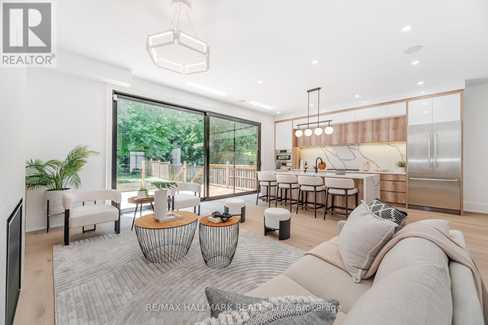 78 South Kingsway, Toronto, Ontario  M6S 3T3 - Photo 15 - W12758798