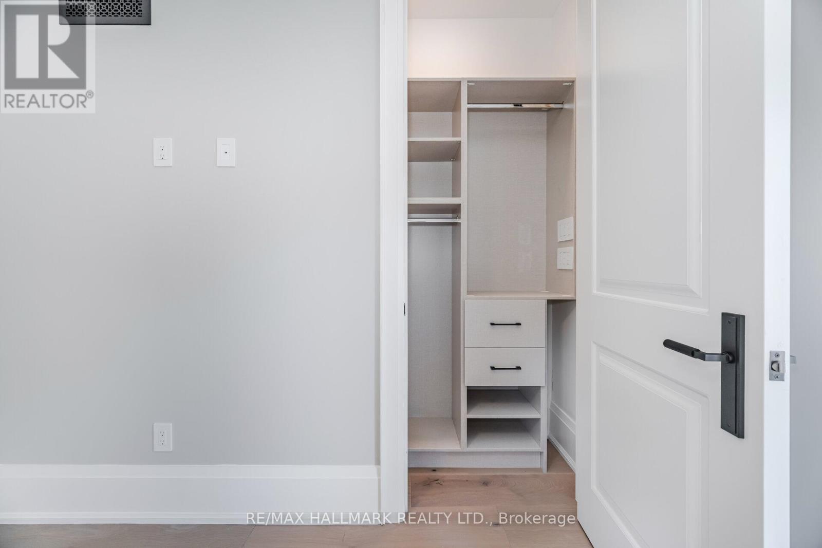 78 South Kingsway, Toronto, Ontario  M6S 3T3 - Photo 27 - W12758798