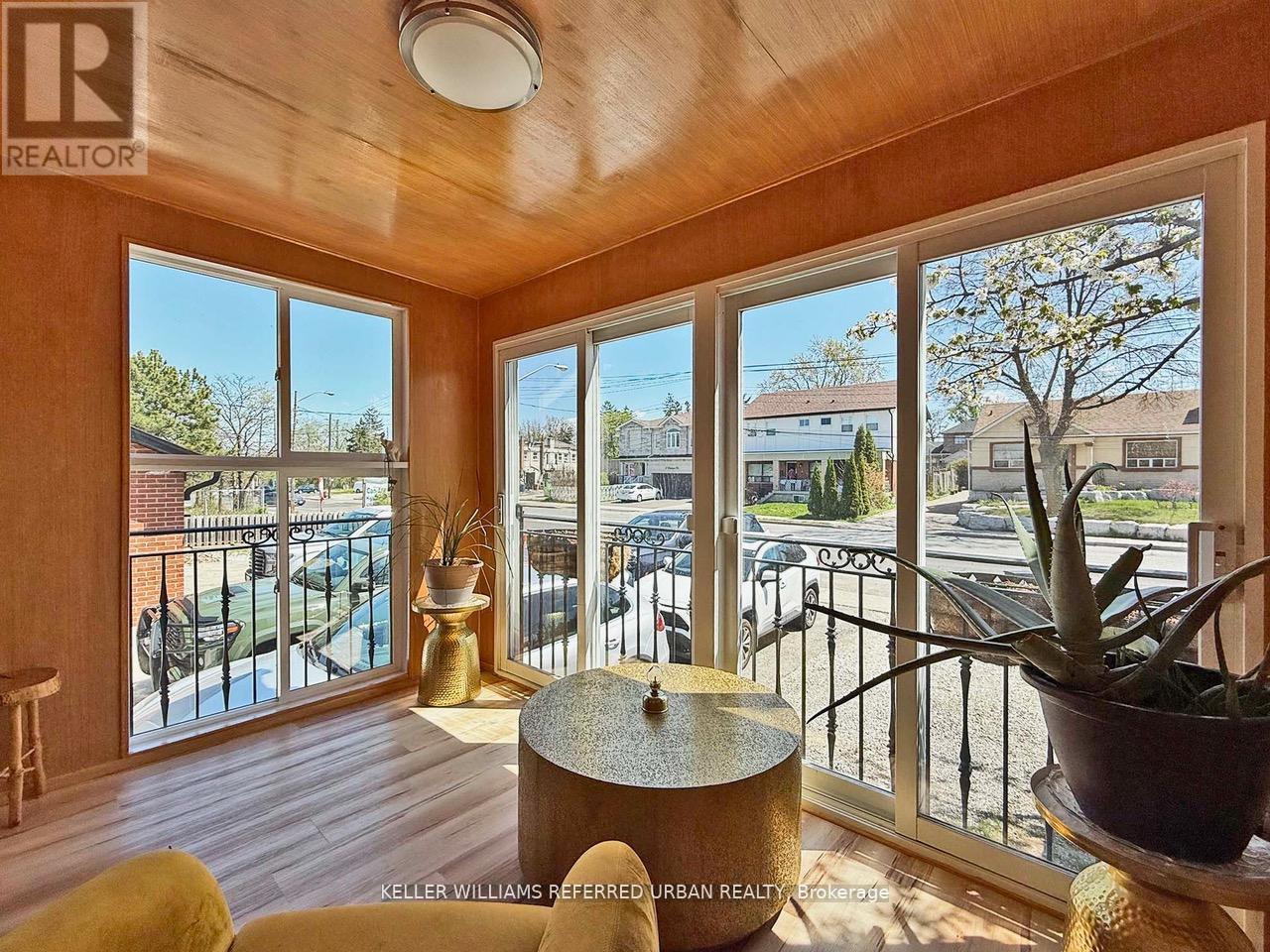 6 Elmhurst Drive, Toronto, Ontario  M9W 2J3 - Photo 8 - W12758834