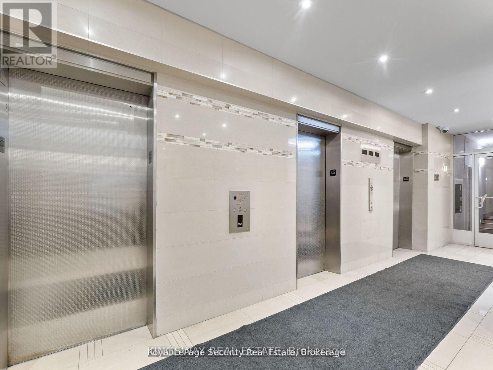 1504 - 240 Scarlett Road, Toronto, Ontario  M6N 4X4 - Photo 8 - W12758836