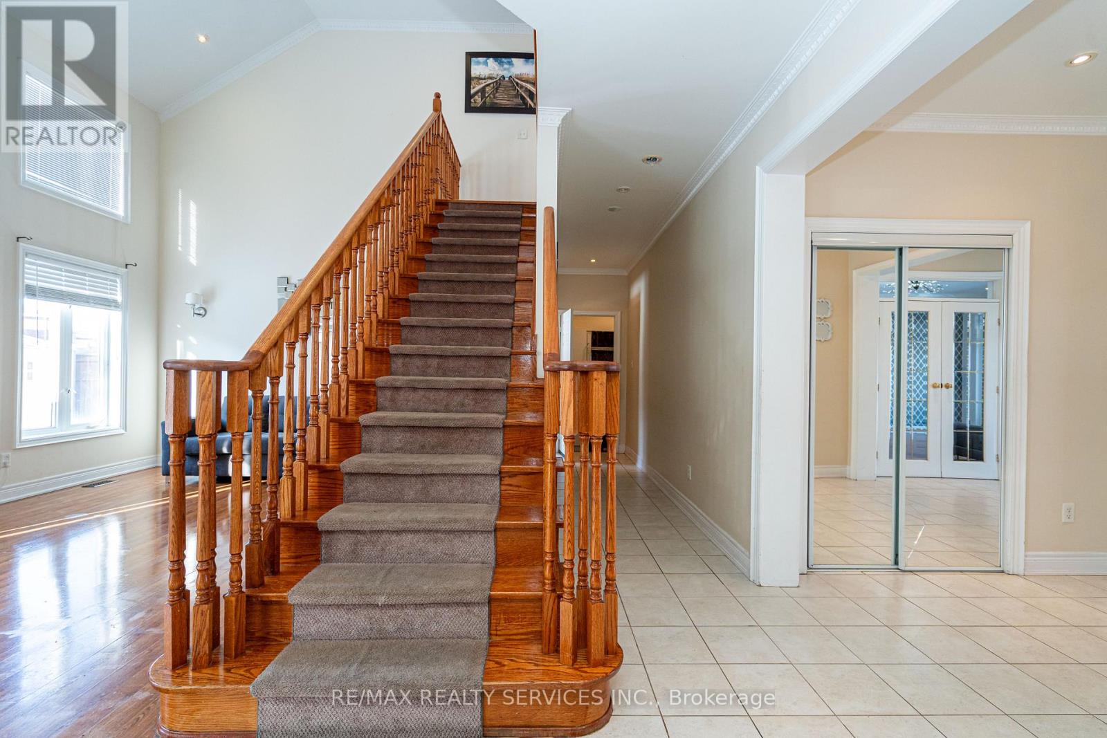 52 Mount Royal Circle, Brampton, Ontario  L6P 2K4 - Photo 19 - W12758842