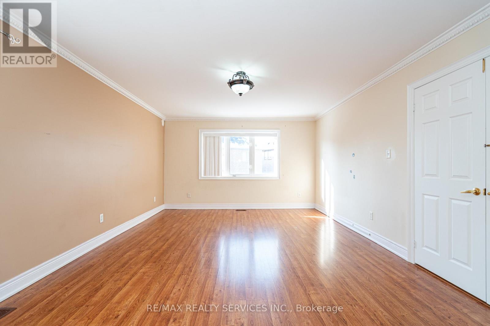 52 Mount Royal Circle, Brampton, Ontario  L6P 2K4 - Photo 23 - W12758842