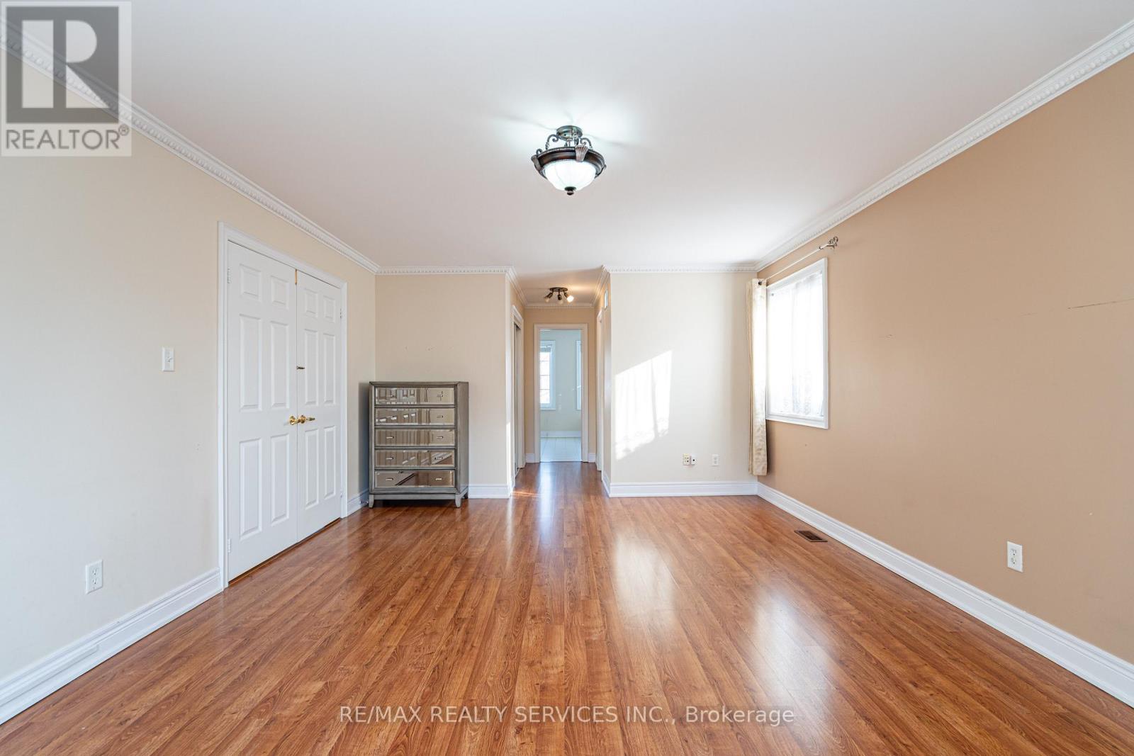 52 Mount Royal Circle, Brampton, Ontario  L6P 2K4 - Photo 24 - W12758842