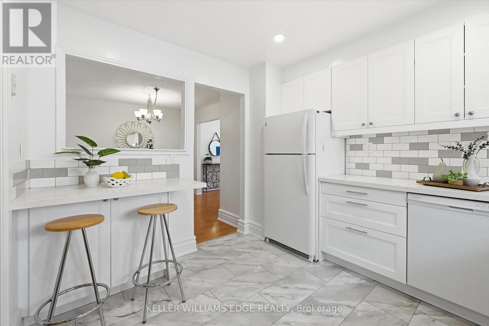 2351 Greenbank Trail, Burlington, Ontario  L7P 3S7 - Photo 8 - W12758848