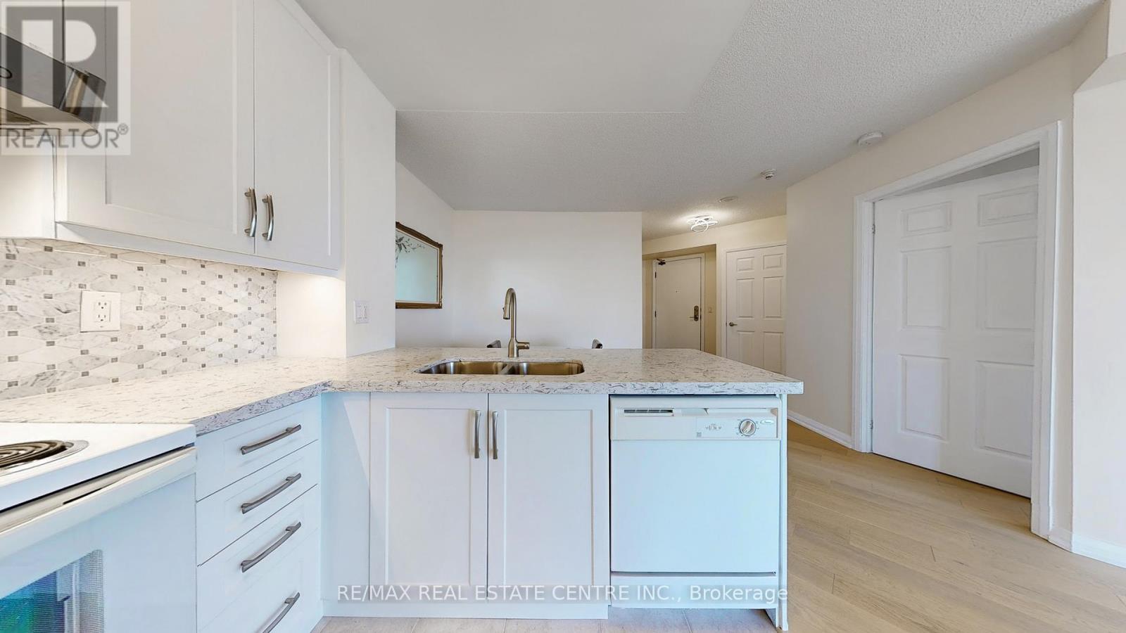 613 - 220 Forum Drive, Mississauga, Ontario  L4Z 4K1 - Photo 13 - W12758918