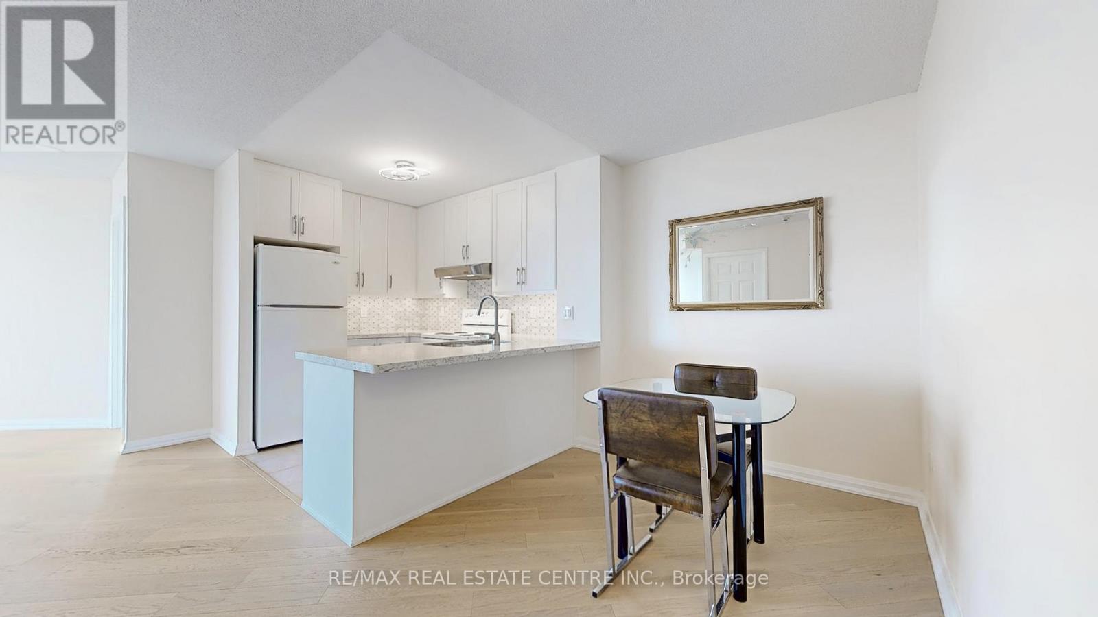 613 - 220 Forum Drive, Mississauga, Ontario  L4Z 4K1 - Photo 14 - W12758918