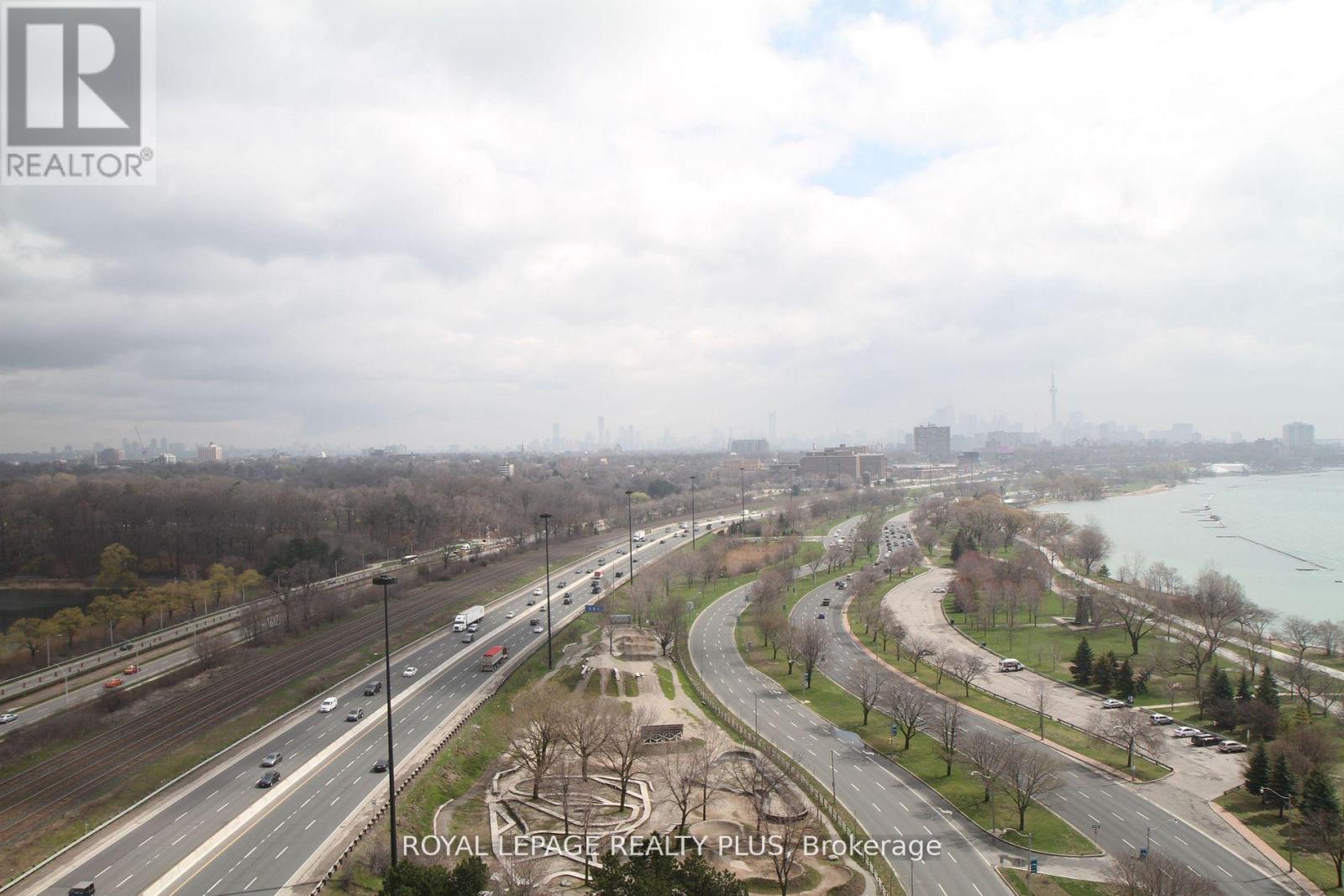 1802 - 1900 Lake Shore Boulevard E, Toronto, Ontario  M6S 1A4 - Photo 13 - W12758936
