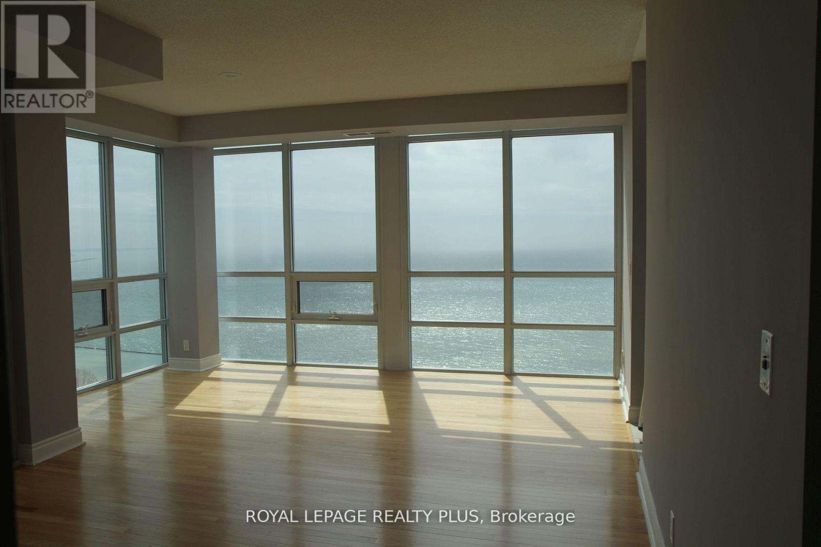 1802 - 1900 Lake Shore Boulevard E, Toronto, Ontario  M6S 1A4 - Photo 9 - W12758936