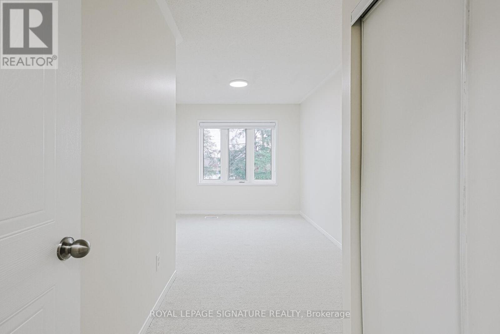 6 - 3 Pleasantview Avenue, Brampton, Ontario  L6X 5E8 - Photo 9 - W12758964