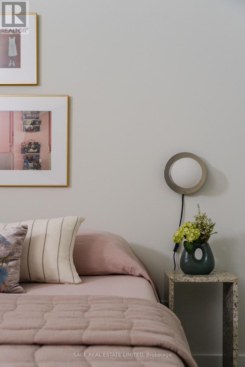 404 - 383 Sorauren Avenue, Toronto, Ontario  M6R 0A4 - Photo 16 - W12758970