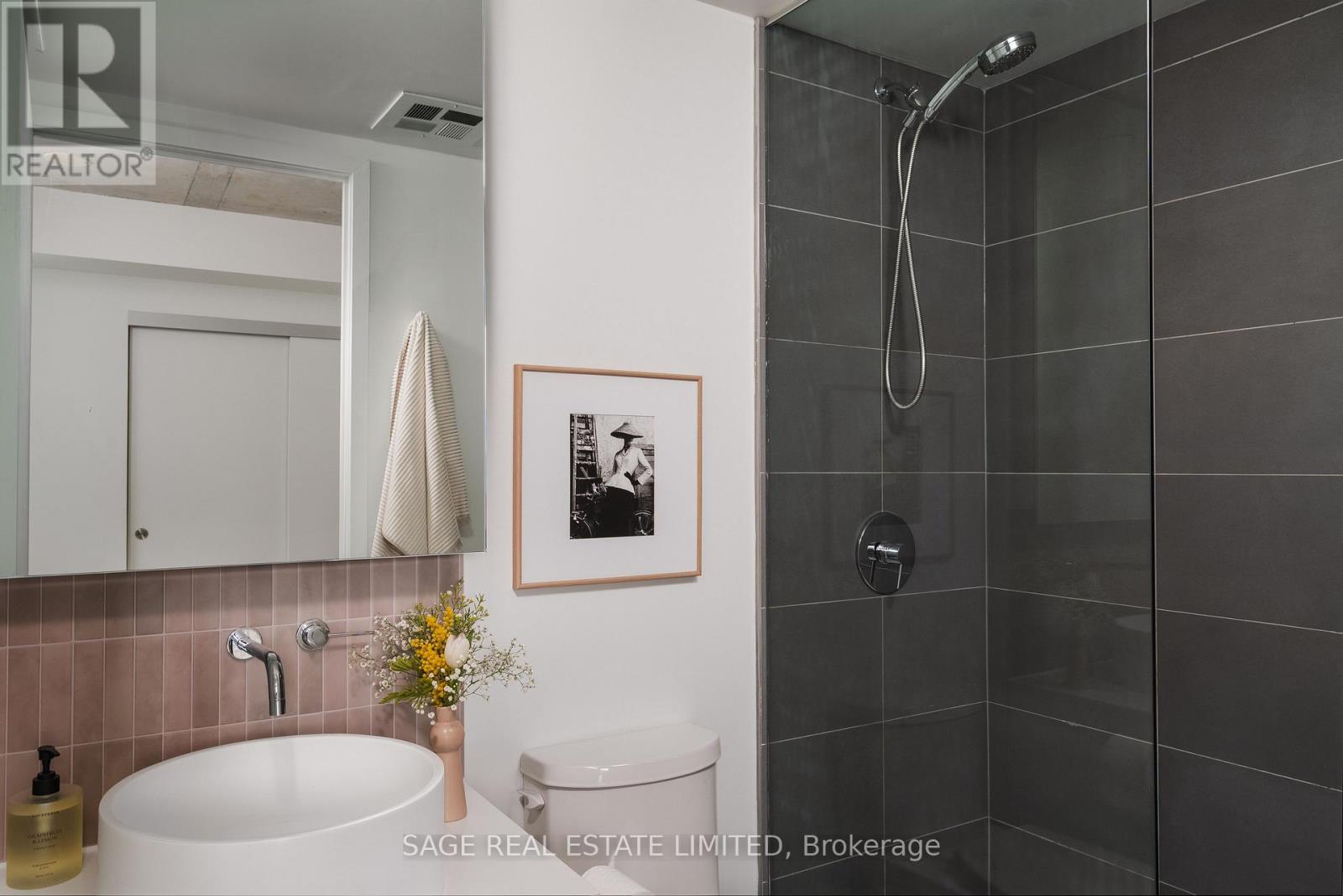 404 - 383 Sorauren Avenue, Toronto, Ontario  M6R 0A4 - Photo 20 - W12758970