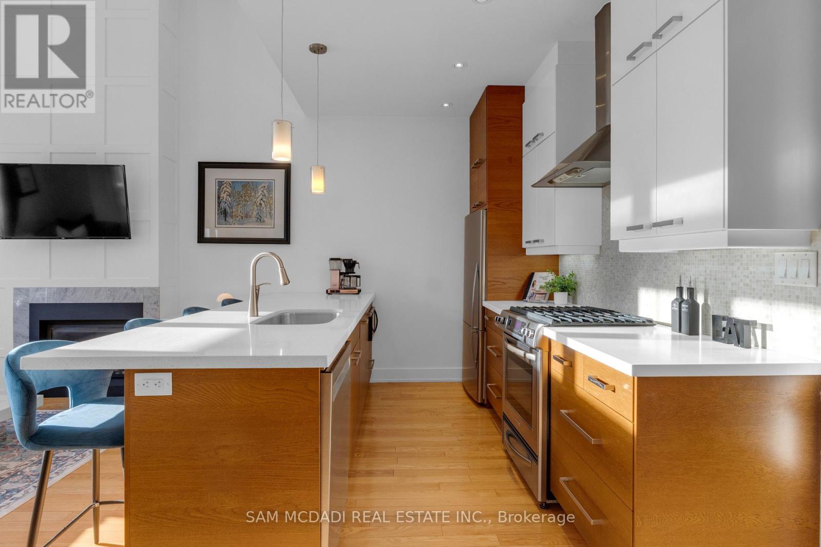 38 Pine Avenue N, Mississauga, Ontario  L5H 2P8 - Photo 11 - W12758974