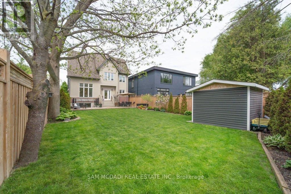 38 Pine Avenue N, Mississauga, Ontario  L5H 2P8 - Photo 42 - W12758974