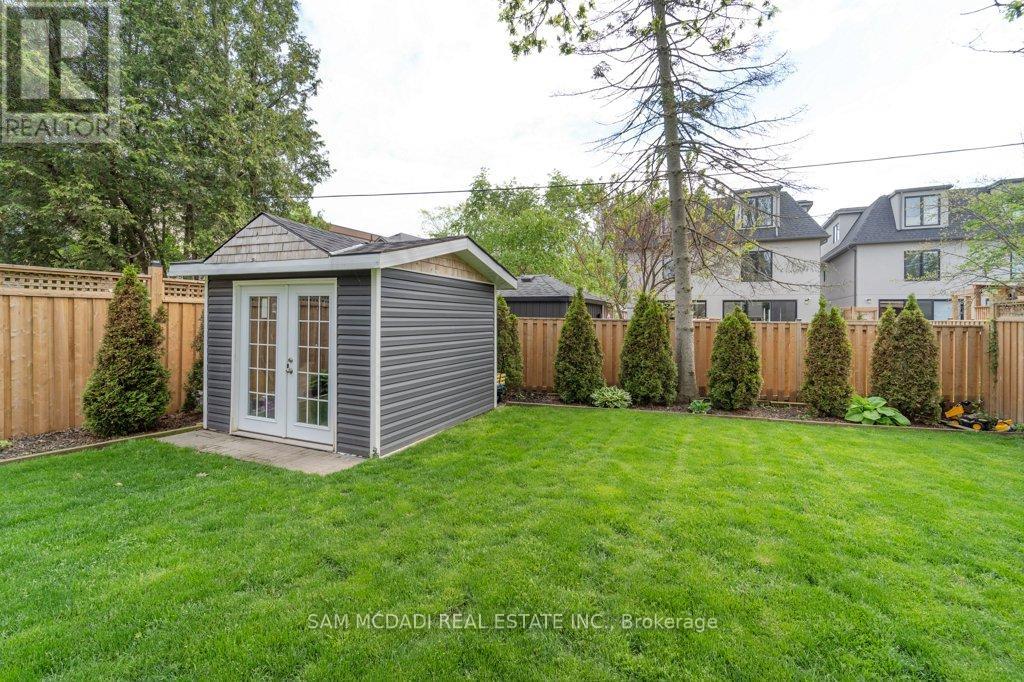 38 Pine Avenue N, Mississauga, Ontario  L5H 2P8 - Photo 43 - W12758974