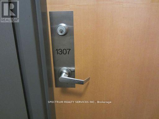 1307 - 3865 Lake Shore Boulevard W, Toronto, Ontario  M8W 1R4 - Photo 2 - W12758988