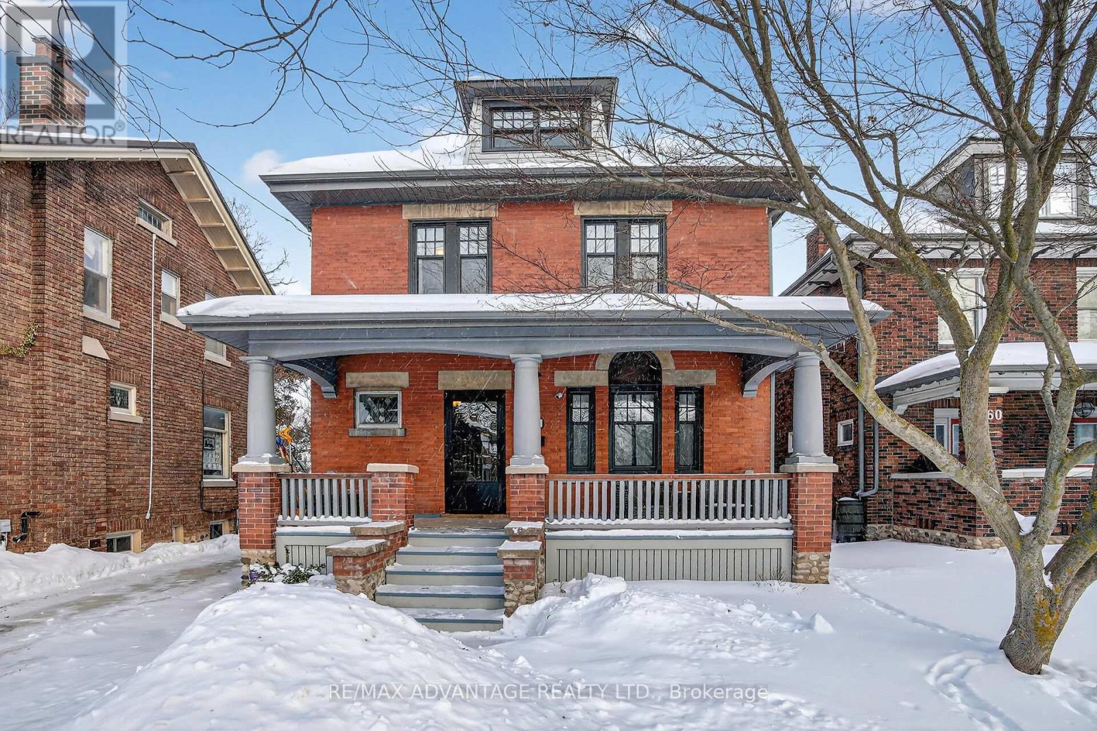 Photo 2 of 50 for 258 Ridout Street S