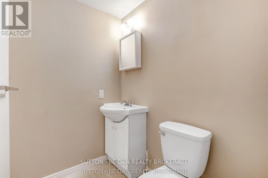 63 - 70 Chapman Court, London North, Ontario  N6G 4Z9 - Photo 18 - X12757774