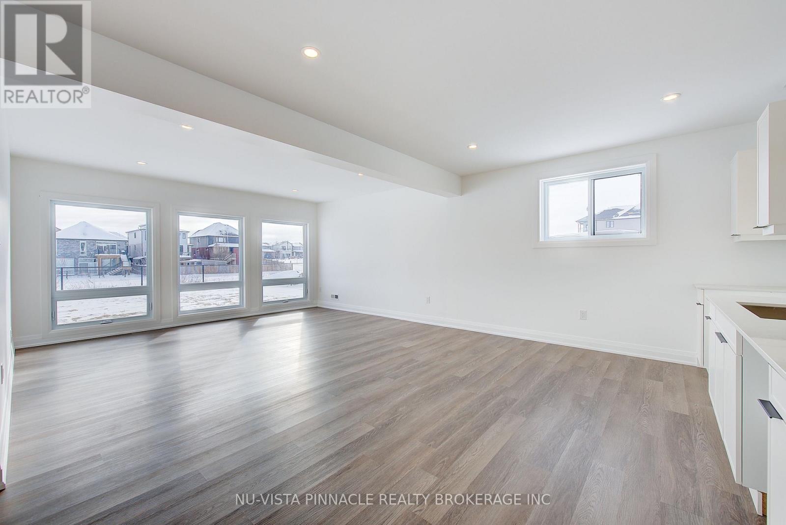 2693 Heardcreek Trail, London North, Ontario  N6G 0Z8 - Photo 48 - X12758352