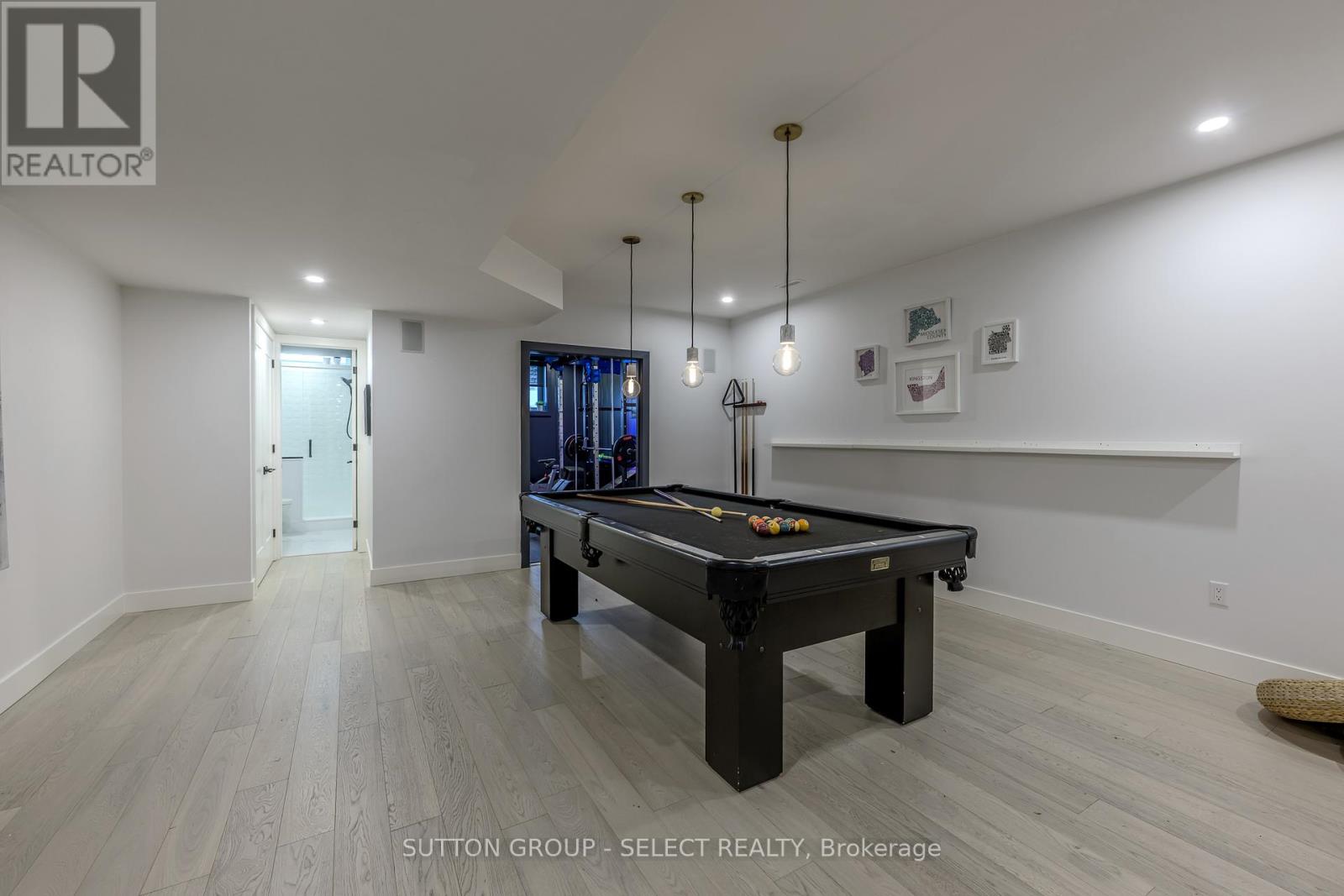 Photo 37 of 49 for 7 Valleyview Crescent