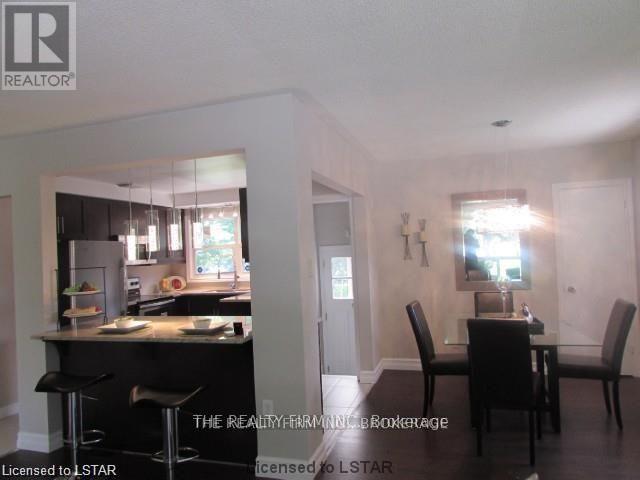 683 Fanshawe Park Road E, London North (North H), Ontario  N5X 1L4 - Photo 5 - X12758522