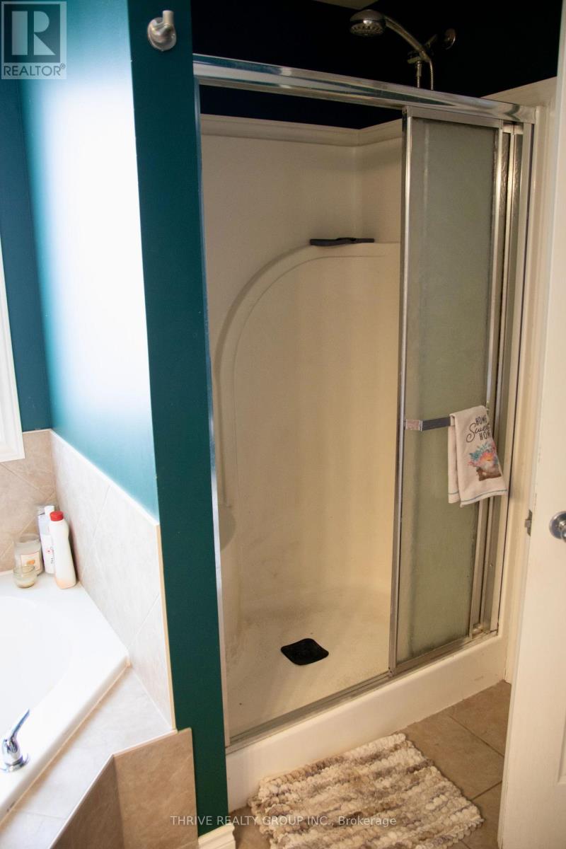 803 Wild Rose Lane, London North (North M), Ontario  N6H 5X4 - Photo 10 - X12758616