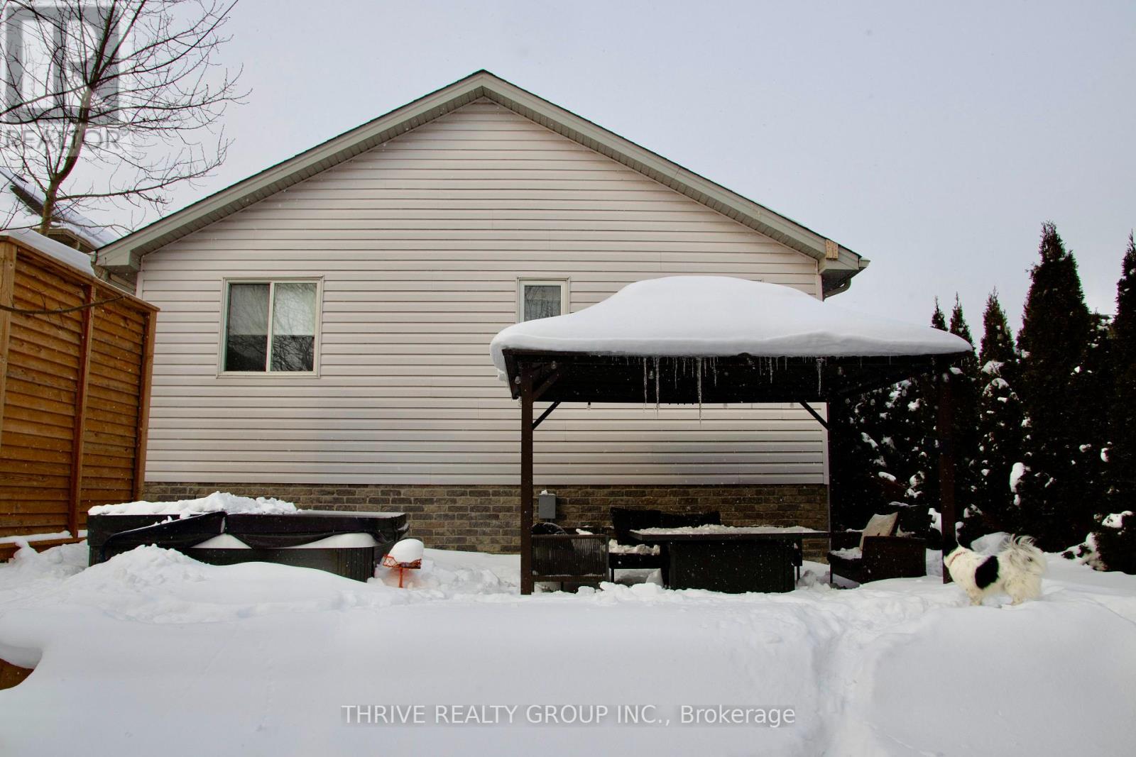 803 Wild Rose Lane, London North (North M), Ontario  N6H 5X4 - Photo 27 - X12758616