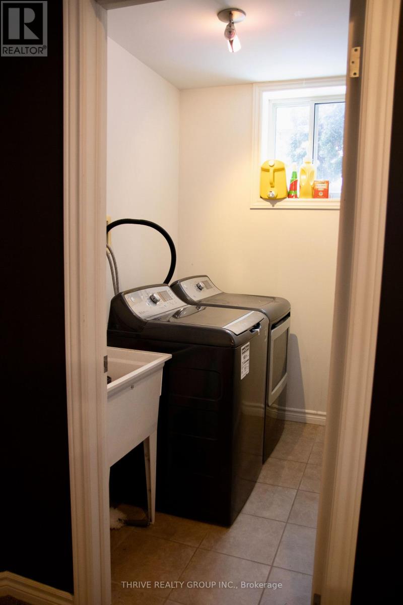 803 Wild Rose Lane, London North (North M), Ontario  N6H 5X4 - Photo 21 - X12758616