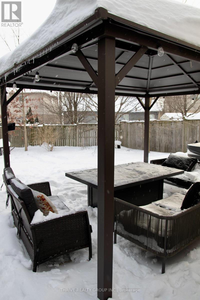 803 Wild Rose Lane, London North (North M), Ontario  N6H 5X4 - Photo 28 - X12758616