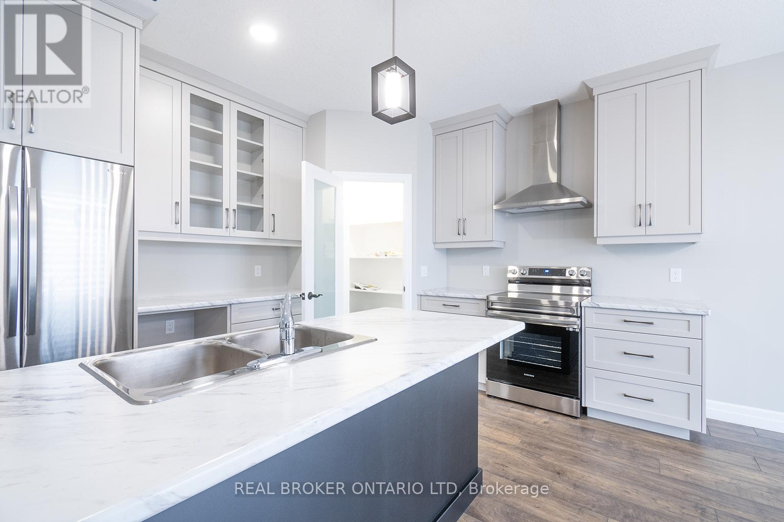 57 Acorn Trail, St. Thomas, Ontario  N5R 0H8 - Photo 6 - X12758630