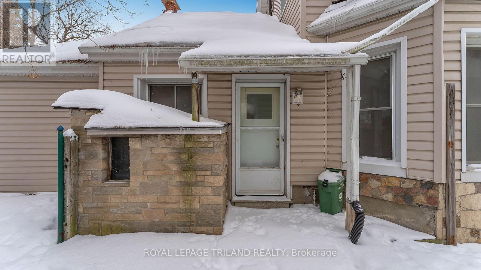 Photo 5 of 18 for 686 Elias Street