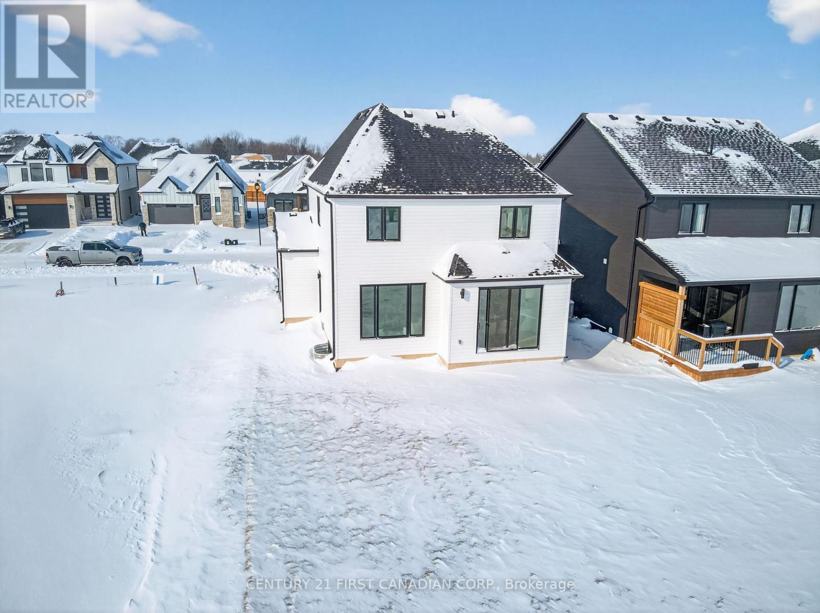 12 Sheldabren Street, North Middlesex, Ontario  N0M 1A0 - Photo 34 - X12758938