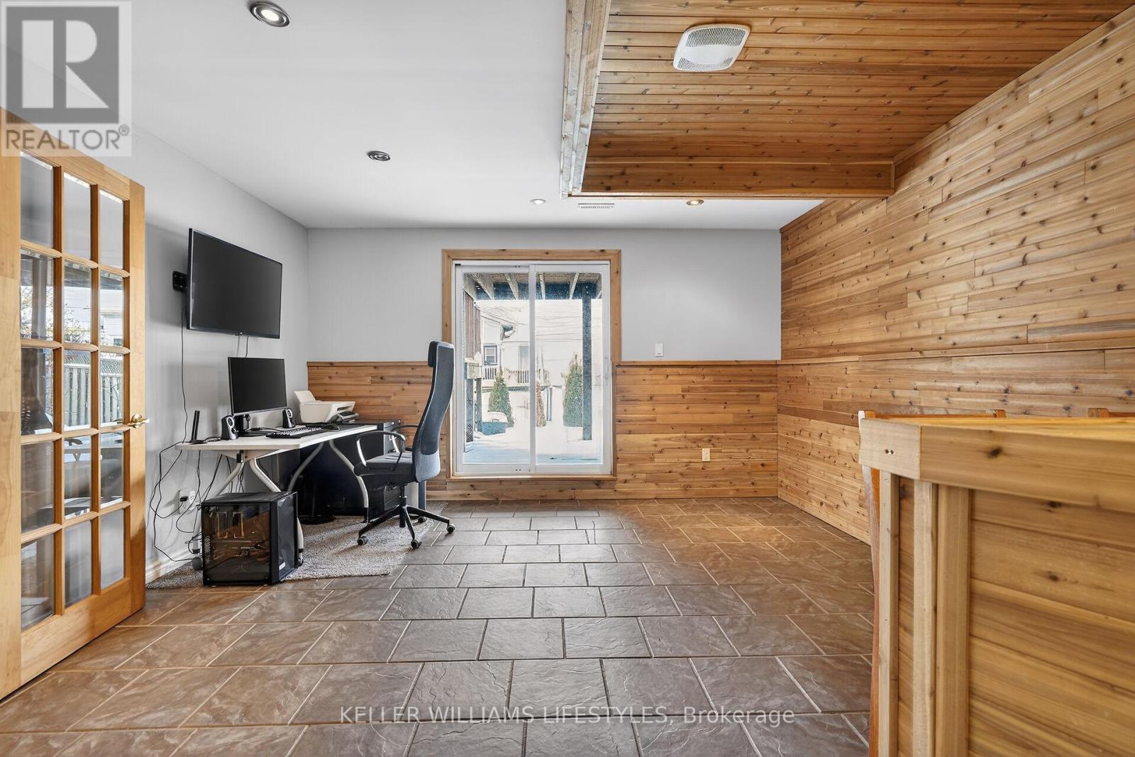 Photo 33 of 50 for 65 Axford Parkway