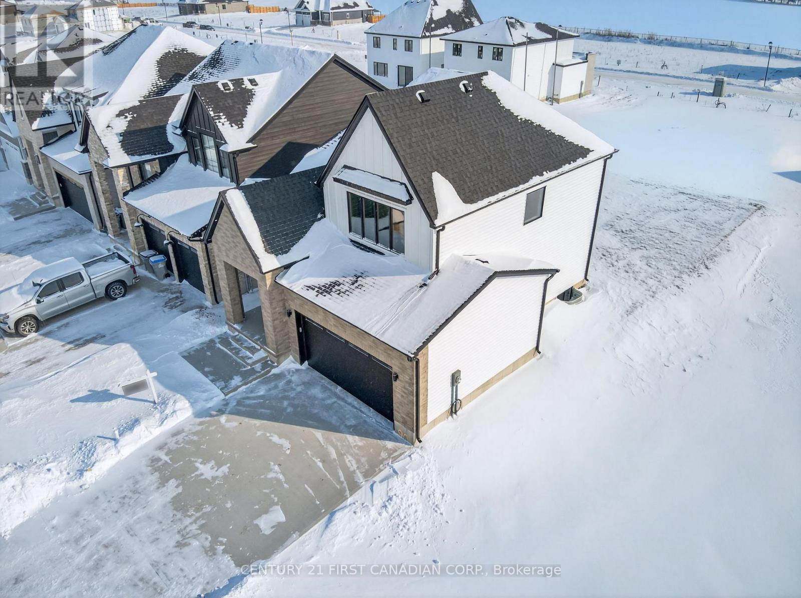 Photo 33 of 34 for 12 Sheldabren Street