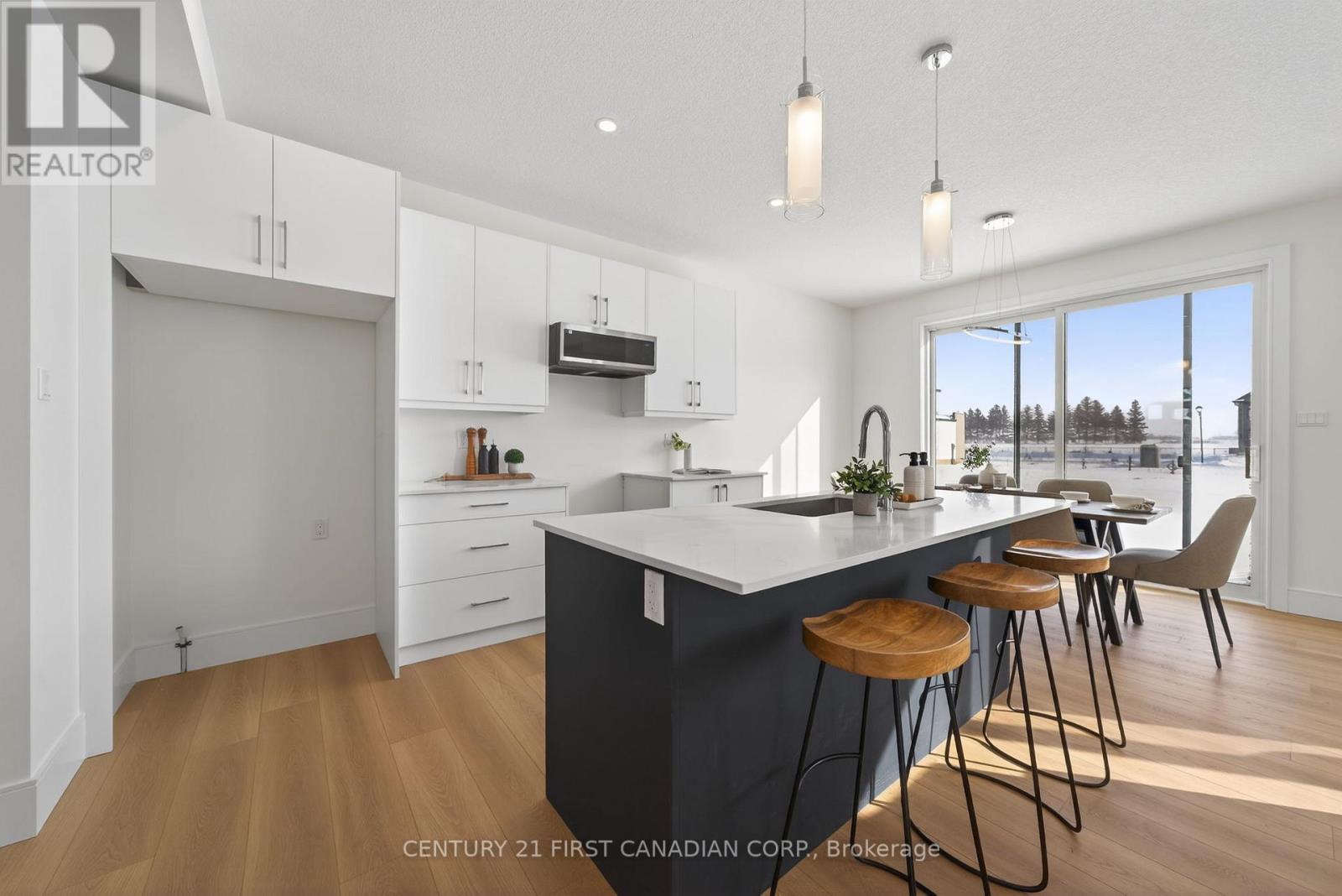 Photo 7 of 34 for 12 Sheldabren Street