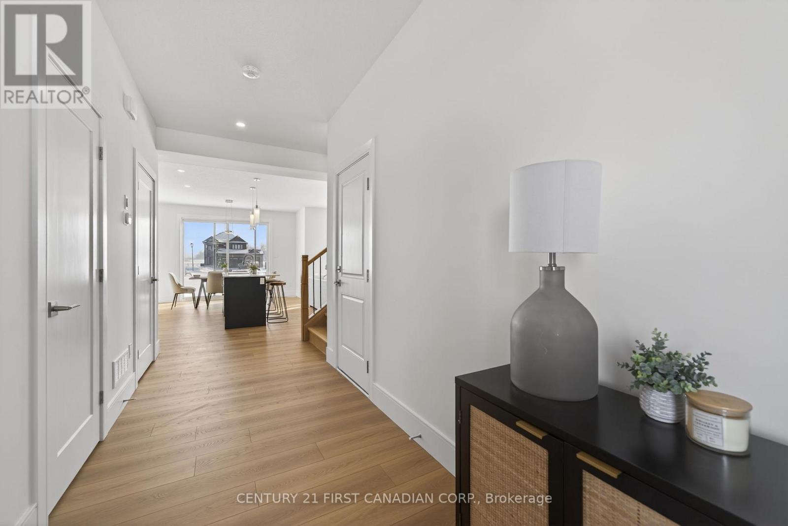 12 Sheldabren Street, North Middlesex, Ontario  N0M 1A0 - Photo 4 - X12758938