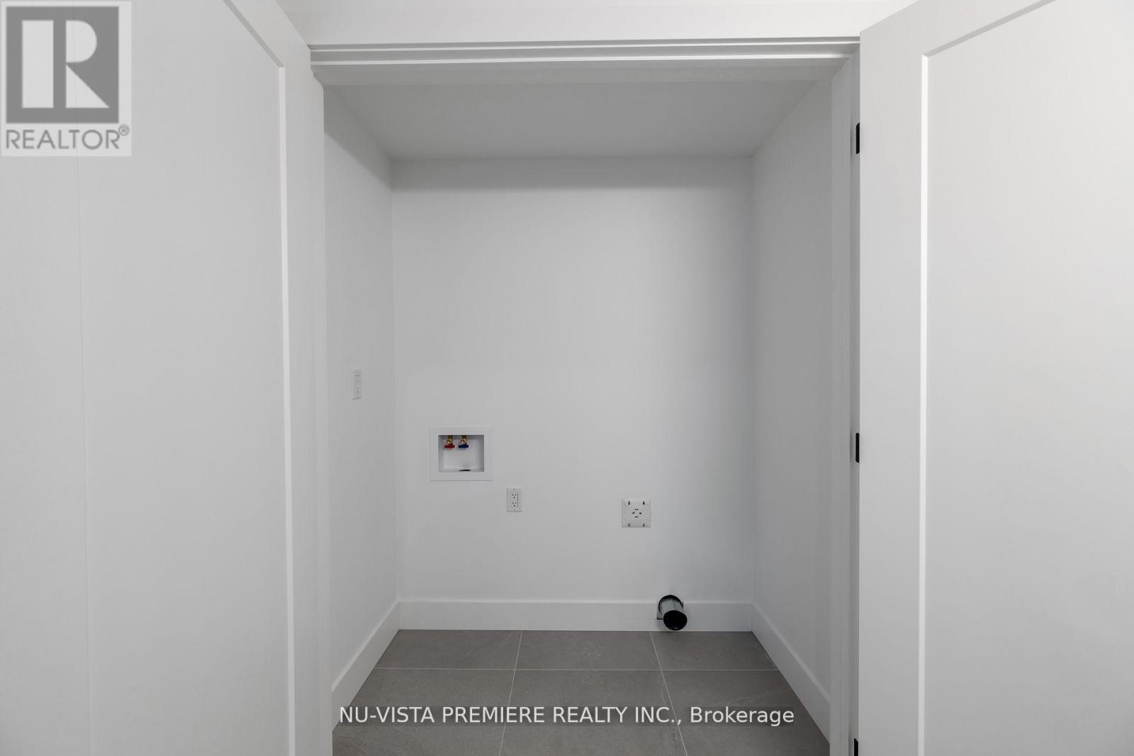 Photo 32 of 45 for 1181 Honeywood Drive