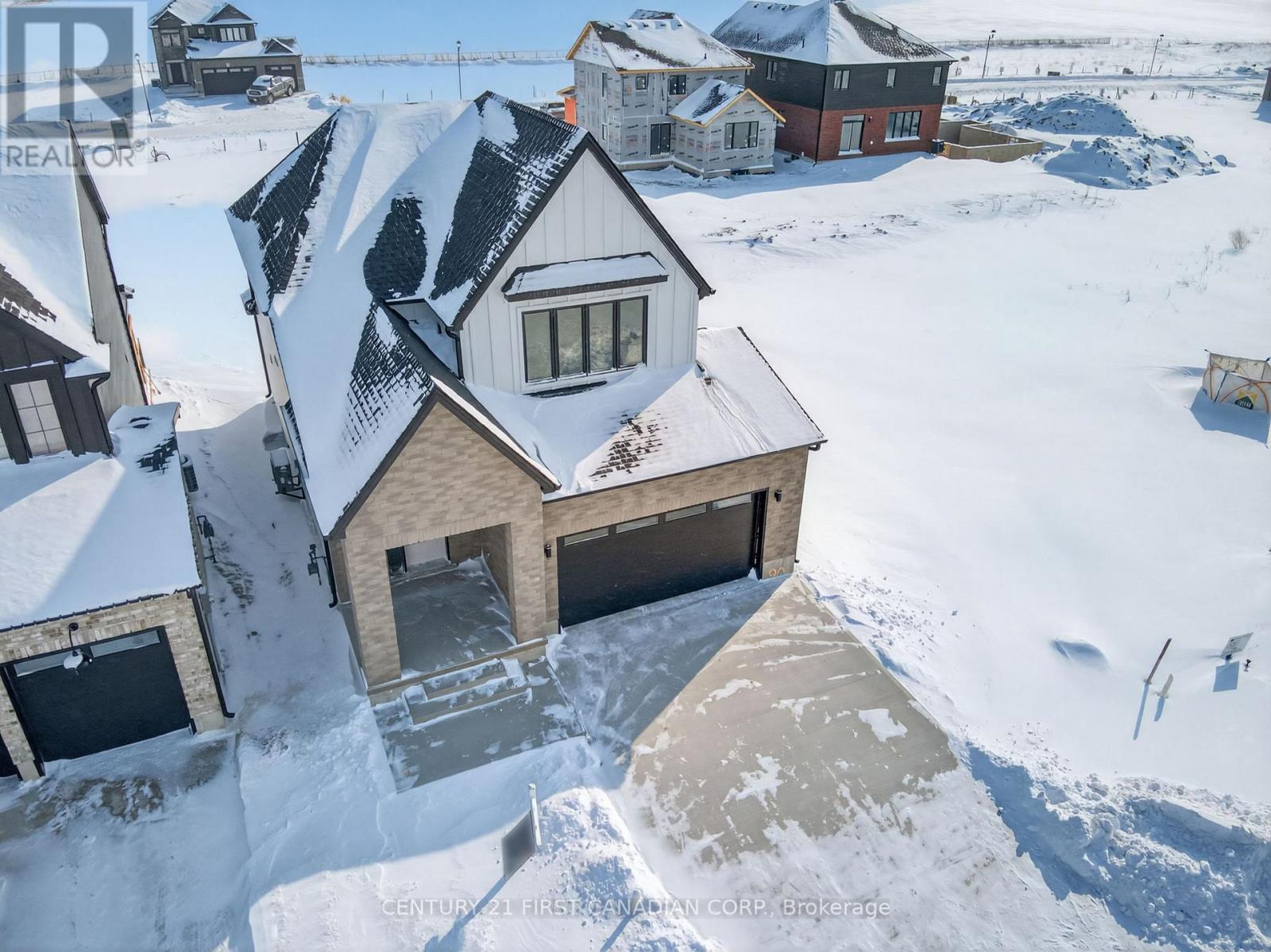 12 Sheldabren Street, North Middlesex, Ontario  N0M 1A0 - Photo 32 - X12758938