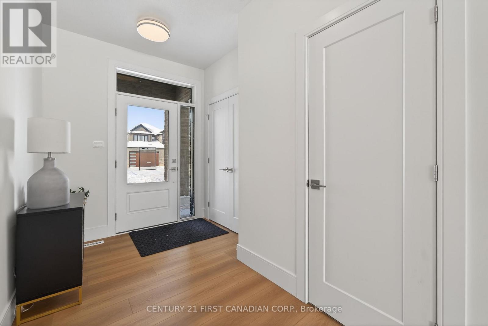 12 Sheldabren Street, North Middlesex, Ontario  N0M 1A0 - Photo 3 - X12758938