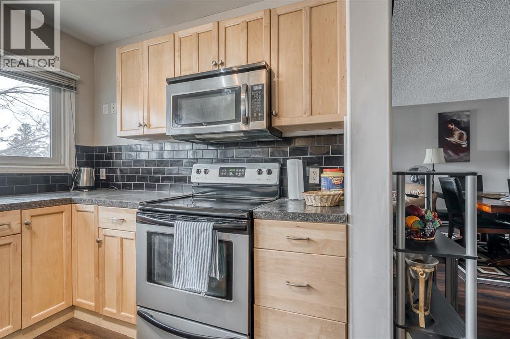 210, 8231 Elbow Drive Sw, Calgary, Alberta  T2V 1K6 - Photo 5 - A2282537