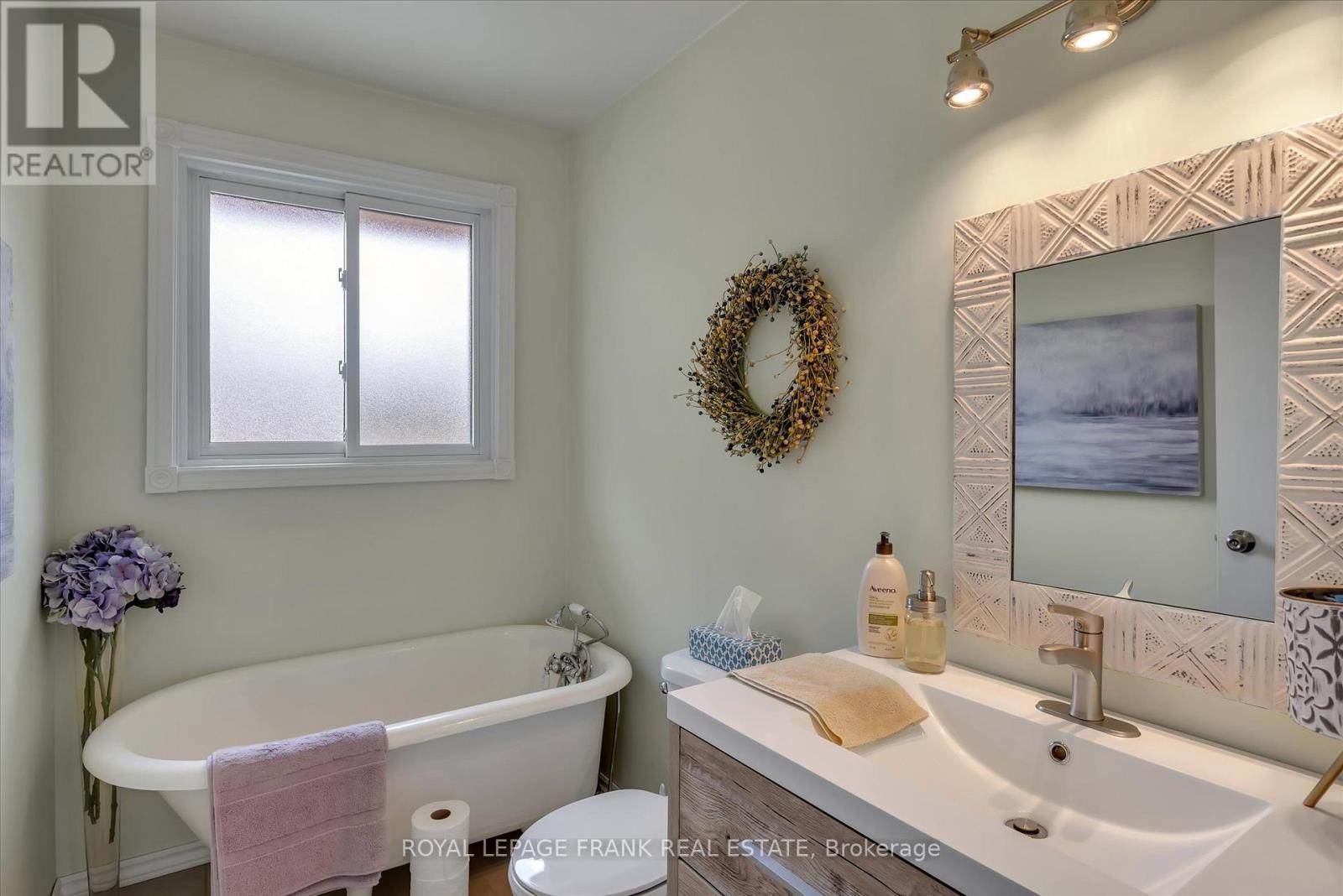 419 South Beach Road, Douro-Dummer, Ontario  K0L 2H0 - Photo 18 - X12757096