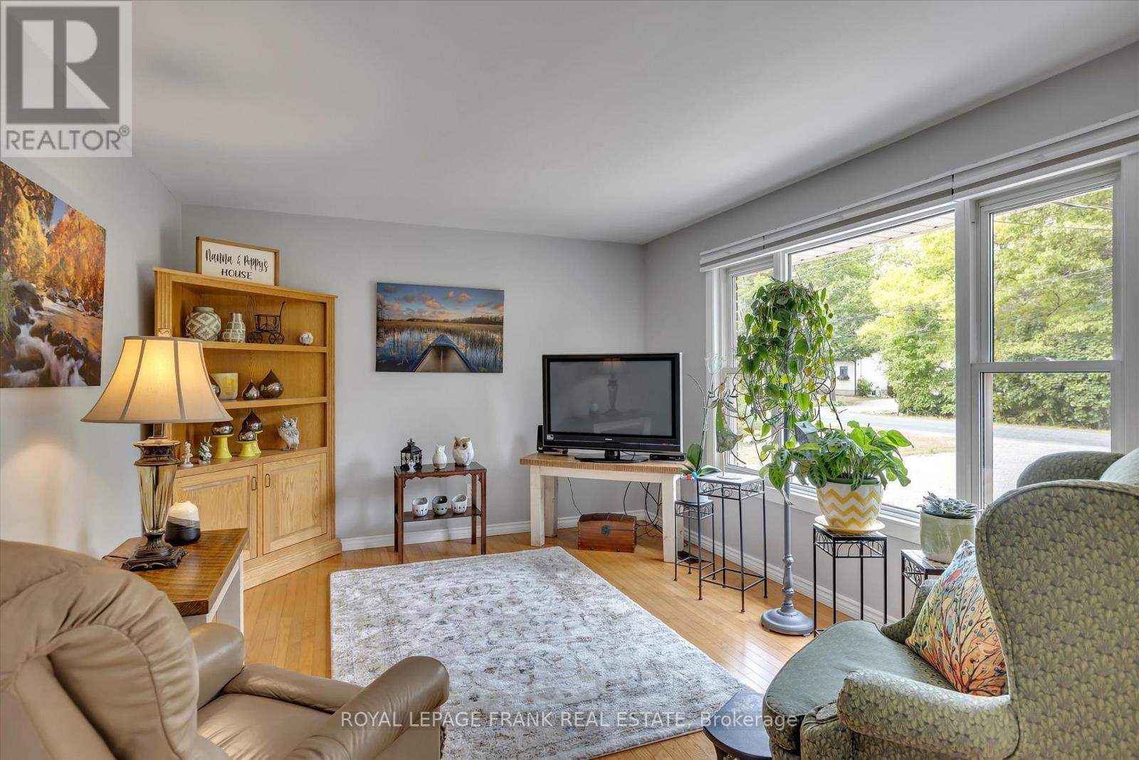 419 South Beach Road, Douro-Dummer, Ontario  K0L 2H0 - Photo 10 - X12757096