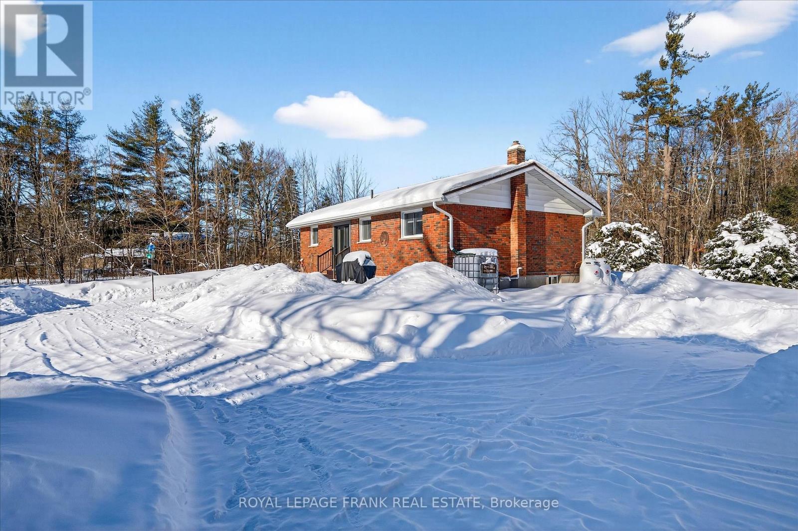 419 South Beach Road, Douro-Dummer, Ontario  K0L 2H0 - Photo 38 - X12757096