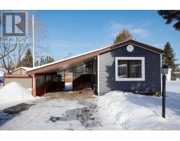 11 HOMEWOOD AVENUE, Kawartha Lakes, Ontario