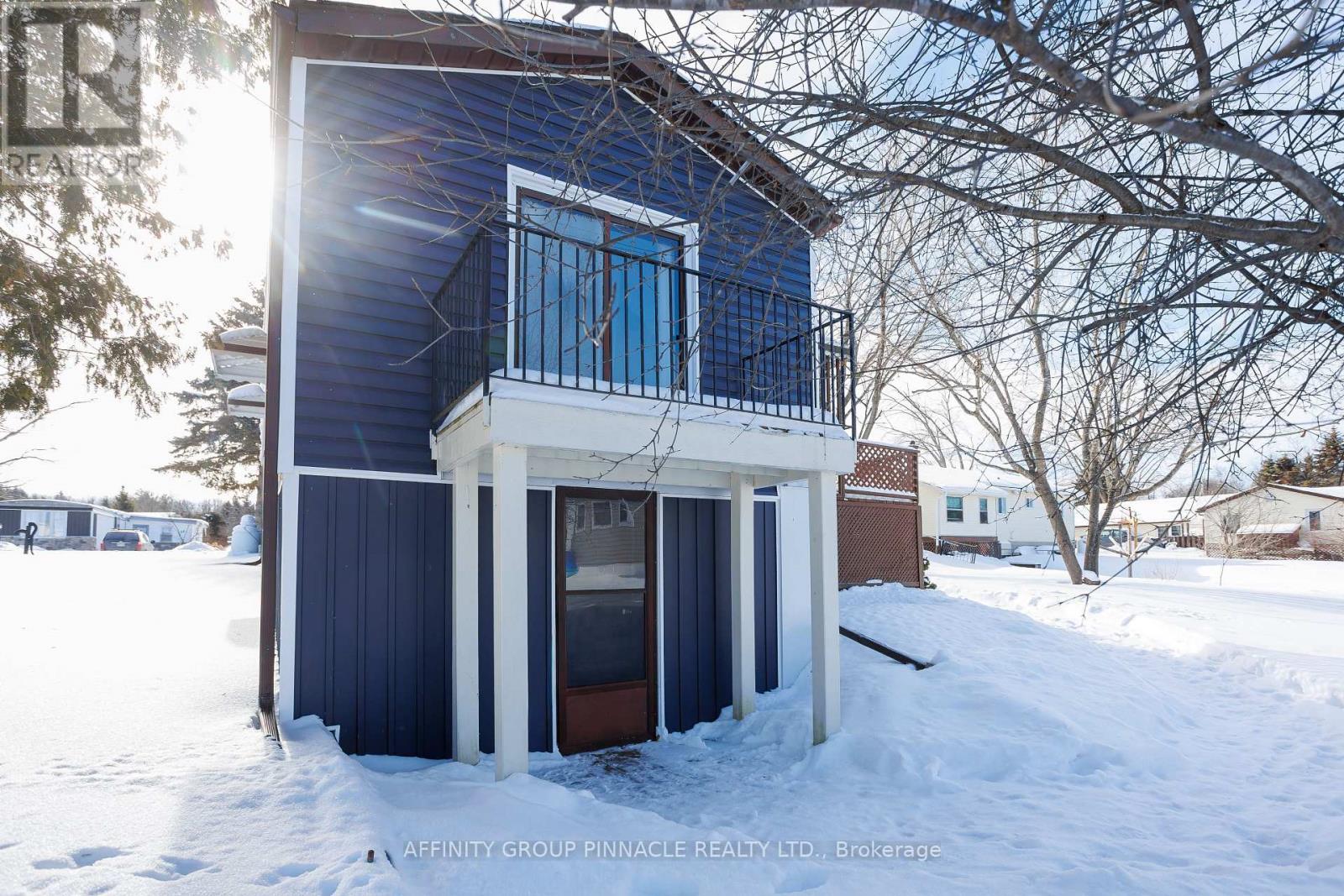 11 Homewood Avenue, Kawartha Lakes, Ontario  K9V 0H5 - Photo 13 - X12757198