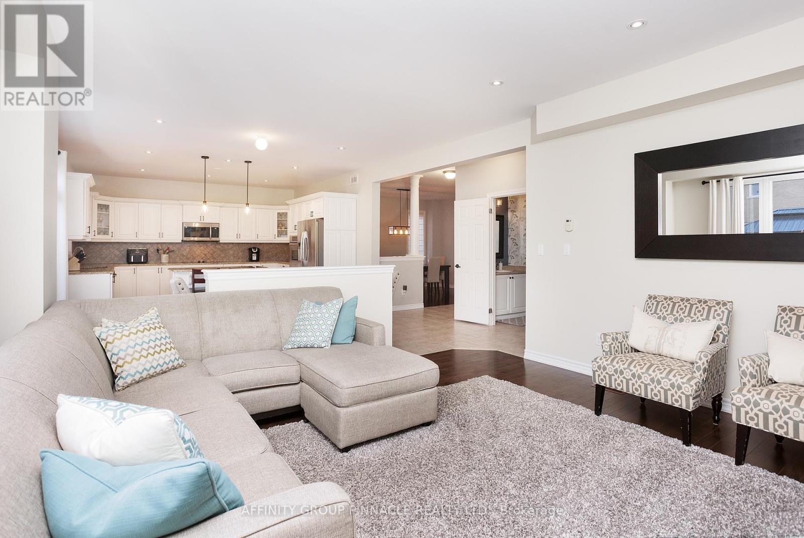 31 Ellis Crescent, Kawartha Lakes (Lindsay), Ontario  K9V 0A5 - Photo 10 - X12757772