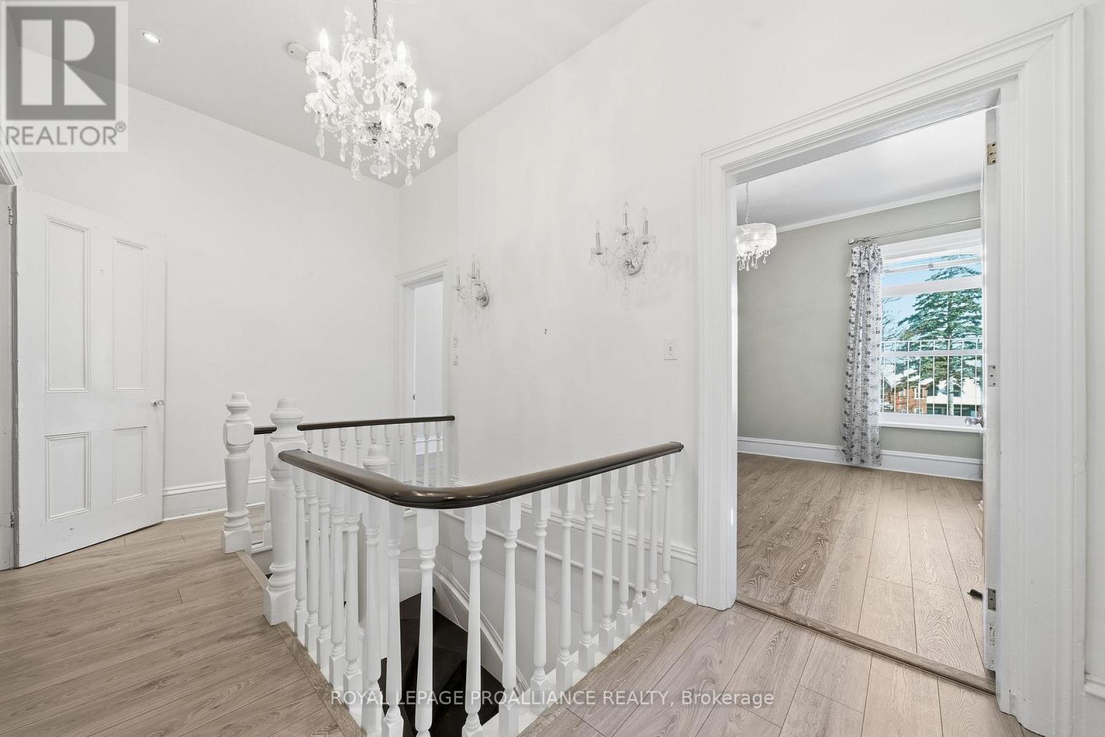 219 Charles Street, Belleville (Belleville Ward), Ontario  K8N 3M3 - Photo 31 - X12757704