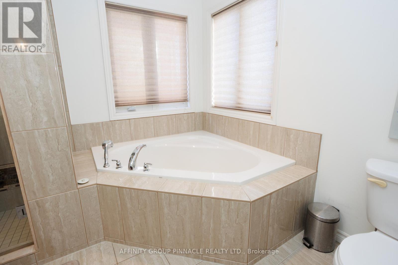 31 Ellis Crescent, Kawartha Lakes (Lindsay), Ontario  K9V 0A5 - Photo 24 - X12757772