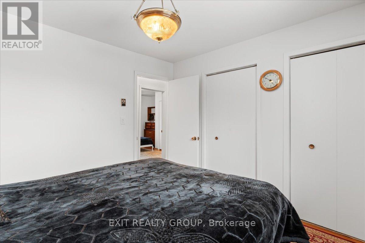 12 Chown Crescent, Belleville (Thurlow Ward), Ontario  K8P 4P9 - Photo 16 - X12758218