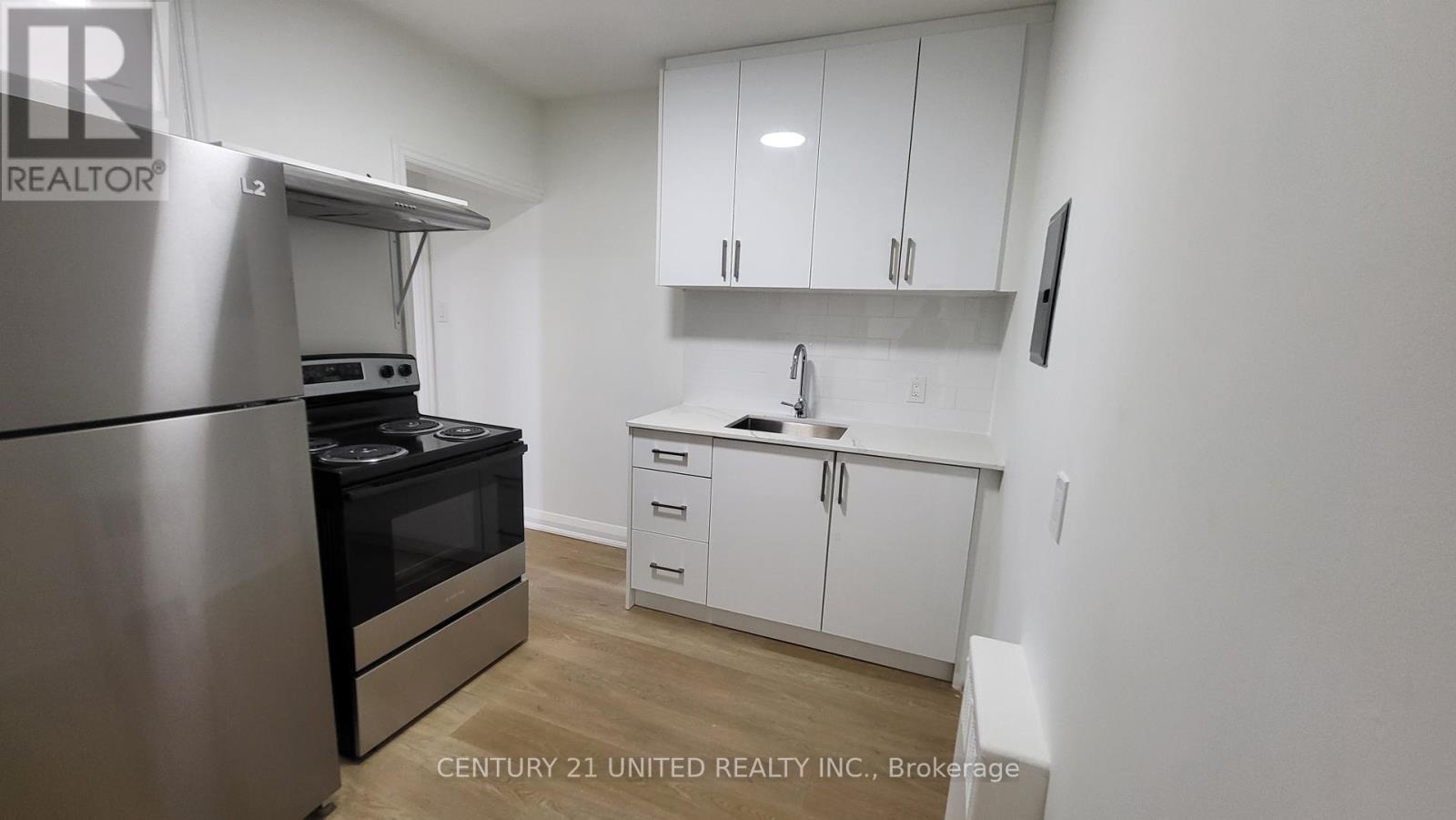 C - 409 Chambers Street, Peterborough (Town Ward 3), Ontario  K9H 3T9 - Photo 6 - X12757980